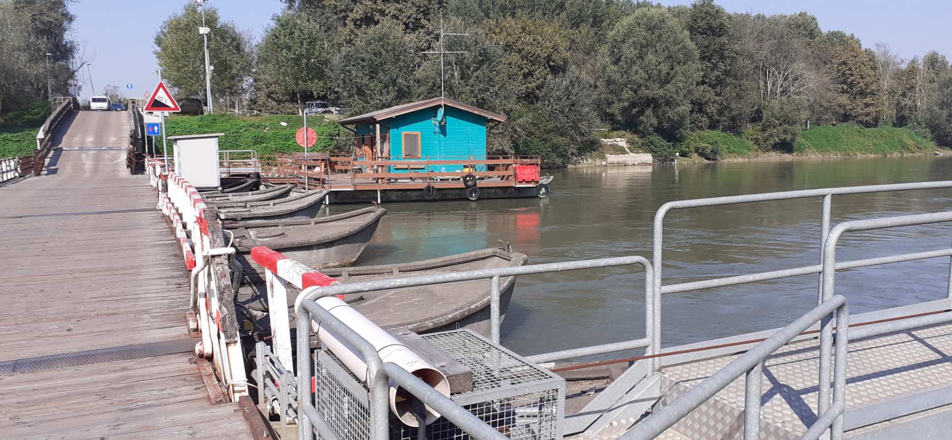 Ponte su barche di Torre d'Oglio