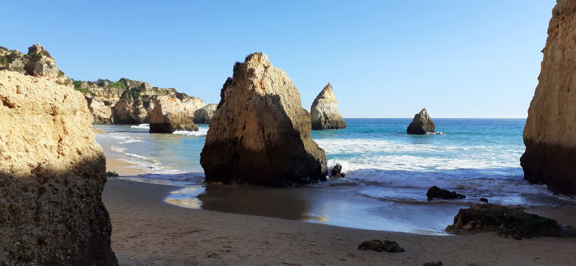 Praia dos Três Irmaos