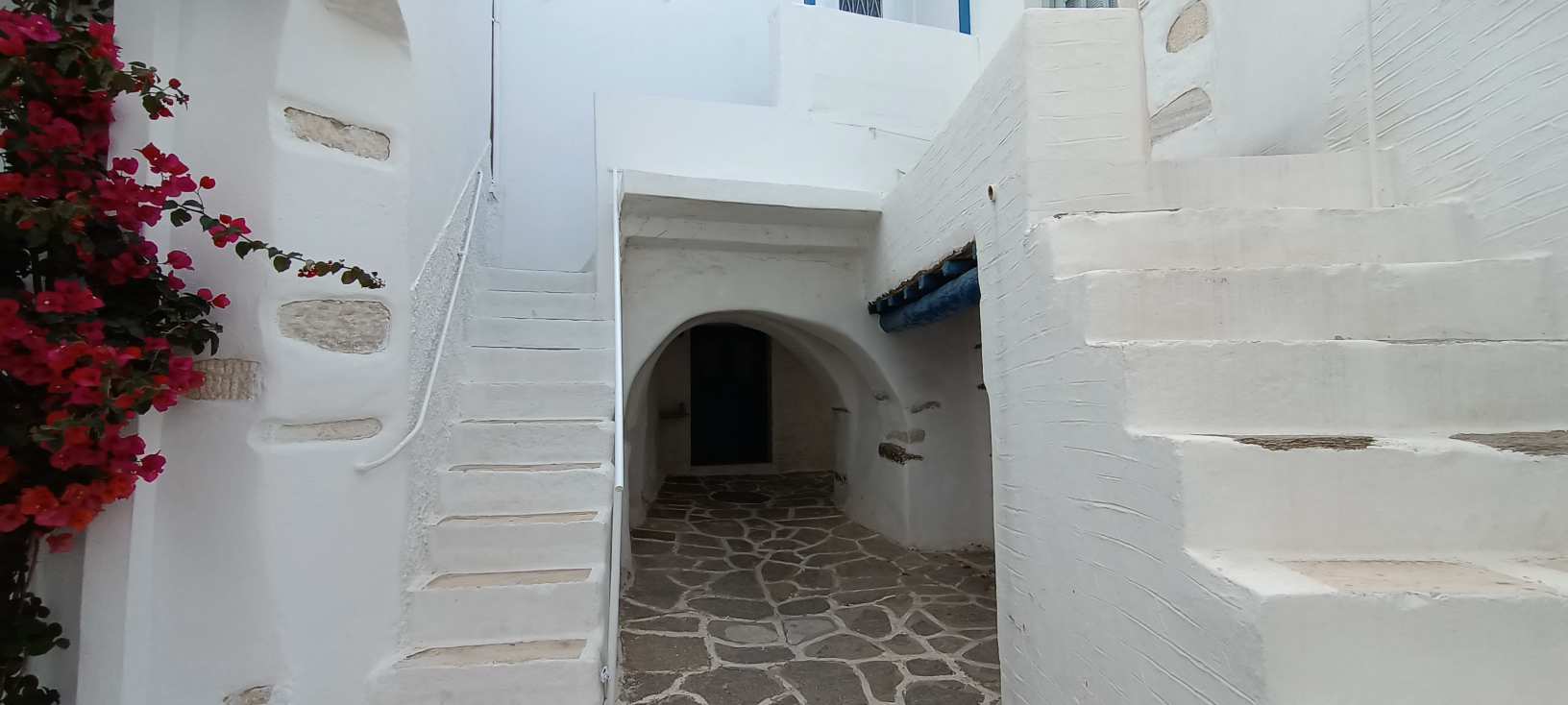 Paroika, Paros